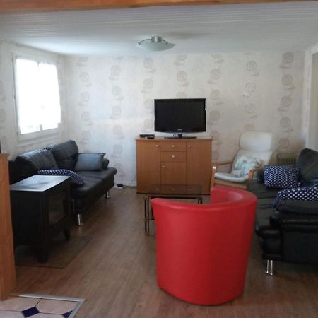 Appartement Daria Premanon Luaran gambar