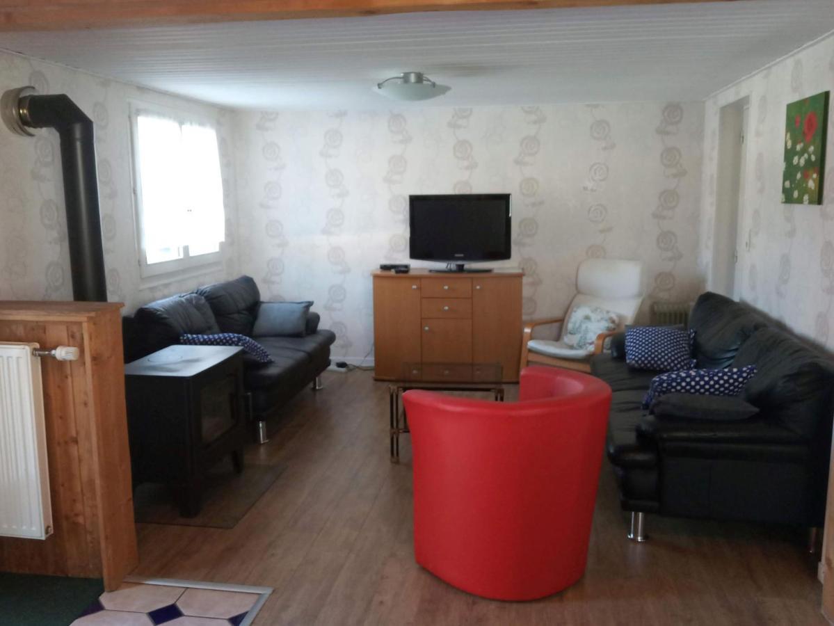Appartement Daria Premanon Luaran gambar